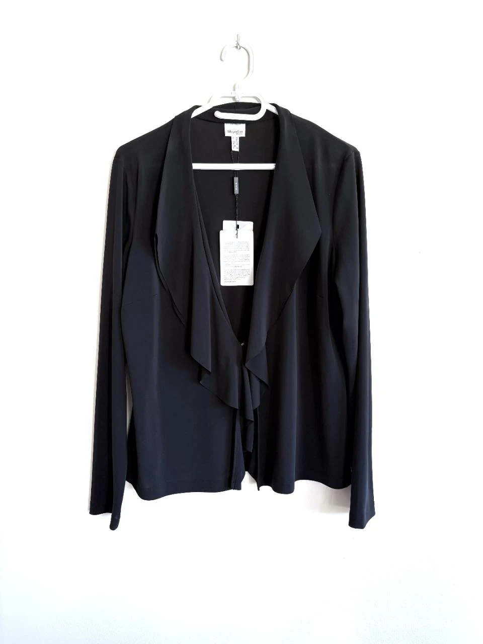 Blusa nova Mayerline com babados e fecho de gancho – tamanho 44 – desenhada em Bruxelas – photo 7